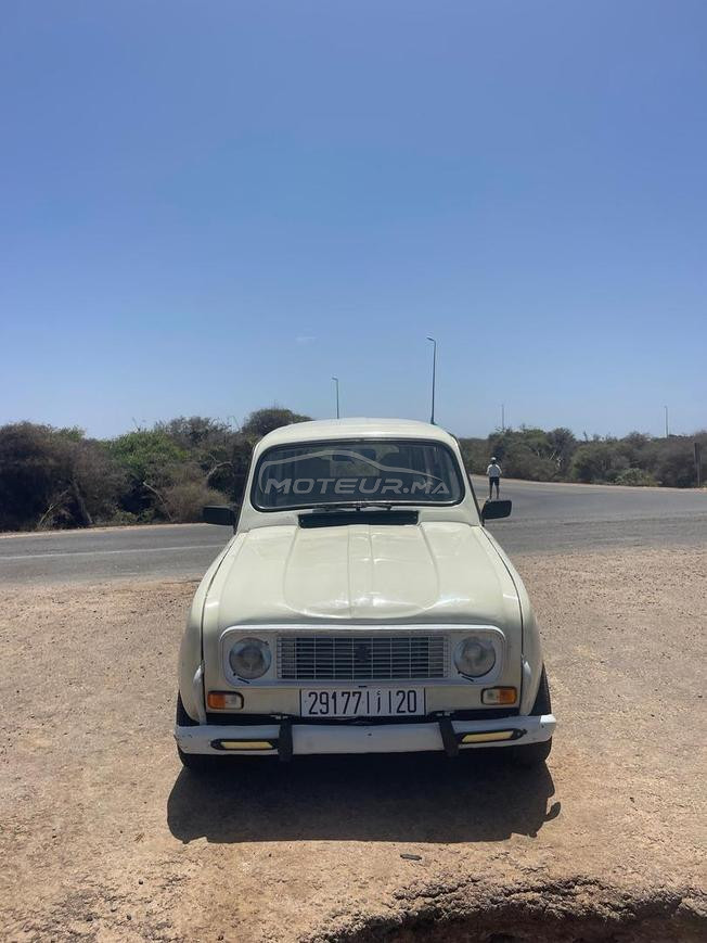 Renault 4C Essence Manuelle 1984 à El Jadida
