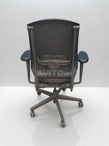 Fauteuil de direction Herman Miller cuir marron