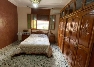  منزل رائع للبيع في حي هادئ بمدينة وجدة 