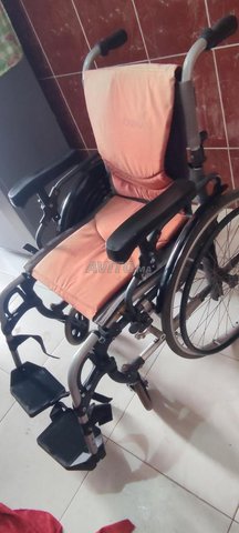 chaise roulante pliable aluminium 