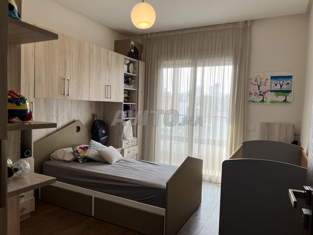 Chambre enfant garçon (bcp de rangement)