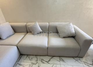 Canapé d’angle beige – Confort et design 