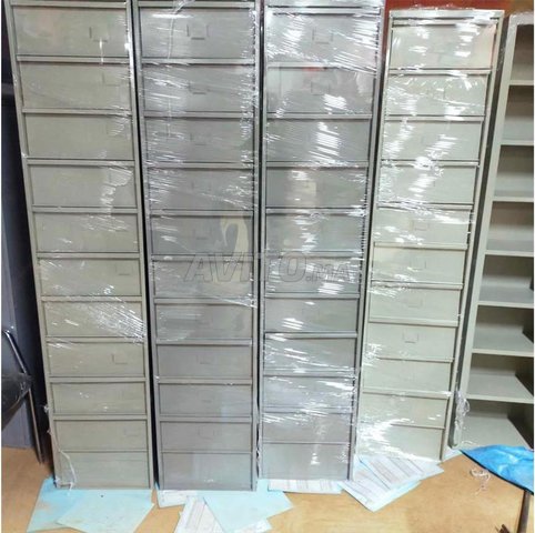 MOBILIER METALIQUE / FABRICATION LOCALE
