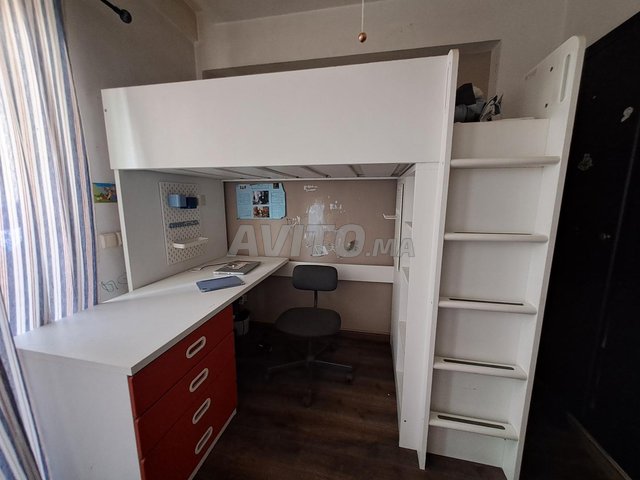 joli lit combiné avec bureau et bibliothèque 