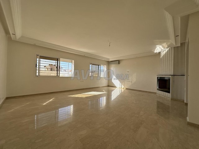 Appartement à louer 150 m² à Rabat