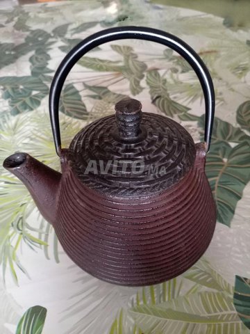 Théière japonaise en fonte avec filtre inox