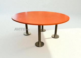 Table ronde orange réunion salle de pause Ø 200cm
