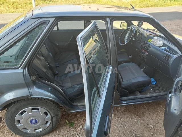 Ford Escort Diesel Manuelle 1991 à Kasba Tadla - 2