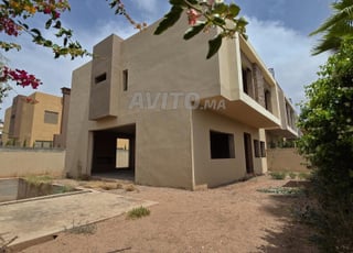 Villa à personnaliser – Piscine & 4 suites