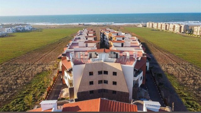 شقة على شاطئ البحر