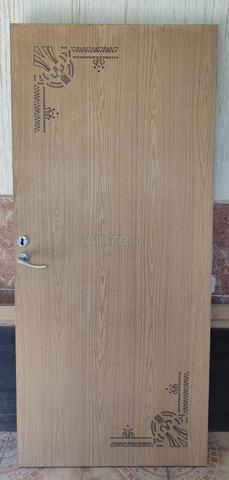 3 portes en bois avec cadres