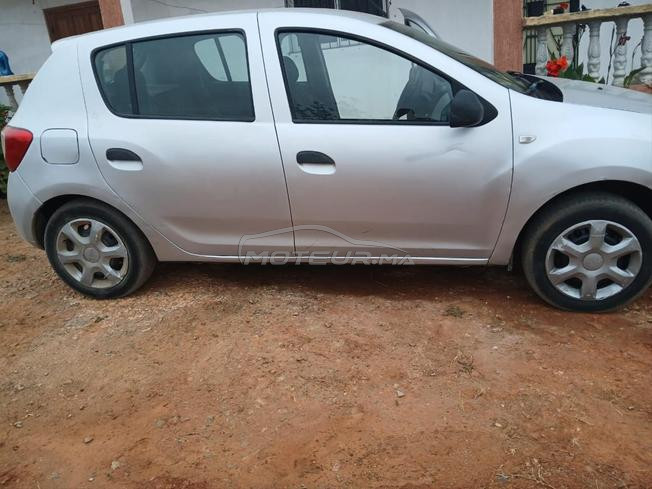 sandero essence