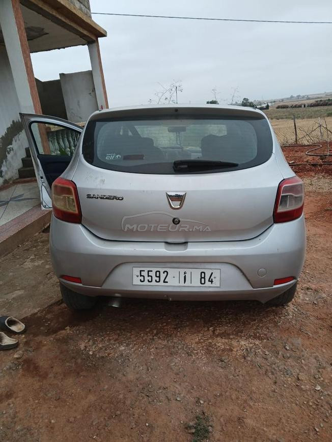 sandero essence