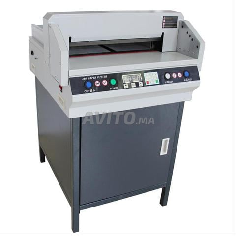 machine de découpe de papier et d'emballage