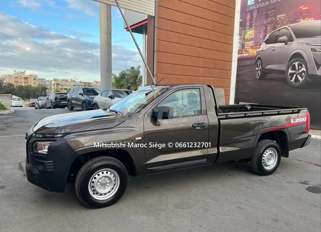 NOUVEAU MITSUBISHI L200 SIMPLE CABINE CLIM 2025