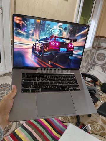 Mac book 16/512 16 inch2019 full paypas 