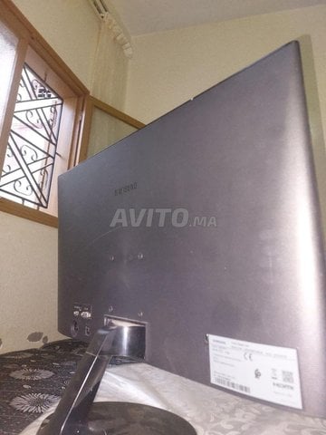 🖥️ Samsung Monitor – موديل LS22F350FHMXZN