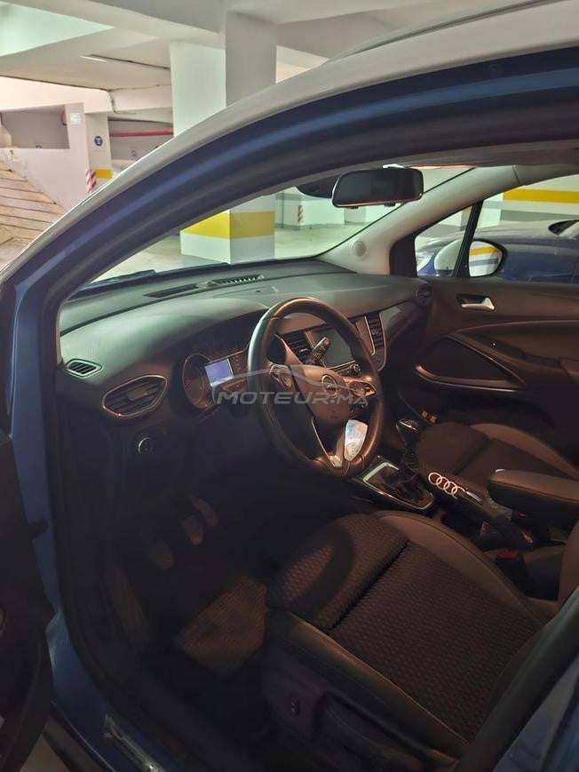 opel crosland 2018 très bon état , 