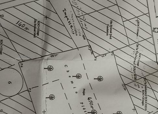 أرض للبيع بمساحة 450 م عندها الملكية 