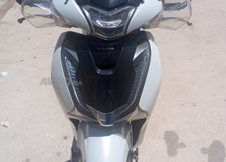 موطور للبيع من نوع هوندا SH 150