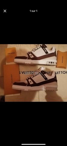 Louis Vuitton Authentique pointure 10