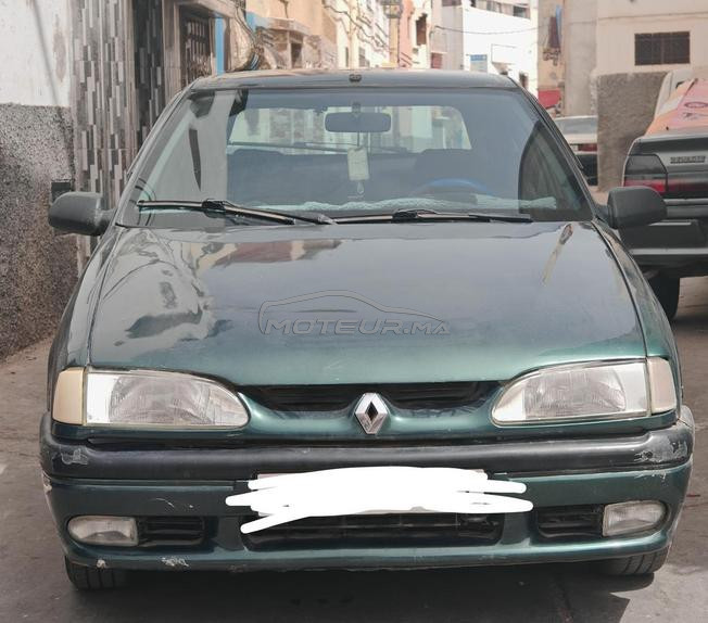 Renault R19