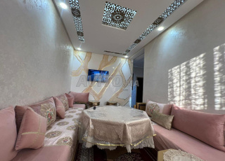 شقة مفروشة للإيجار للعائلات والشركات بسعر مناسب جداً