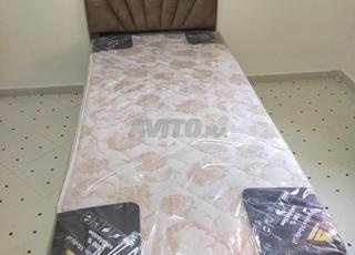 Matelas 90/190 et placards