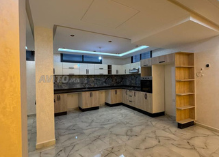 دوبليكس للبيع المضهر المسيرة 1 المساحة 161