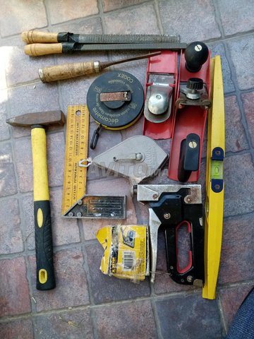  MATERIELS DE MENUISIER