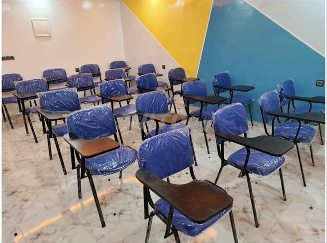 Chaise iso et les chaise avec écritoire promo