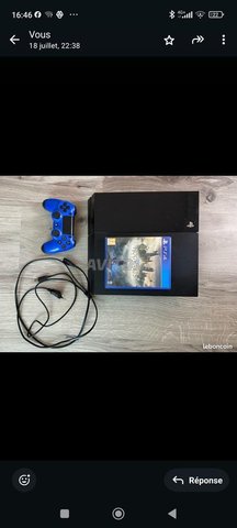 Ps4 500Go plus manette plus CD et Hogwarts legacy 