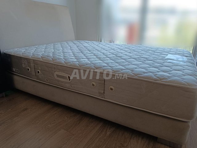 Lit avec Matelas à vendre 