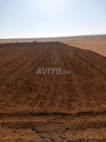 أرض ممتازة للبيع