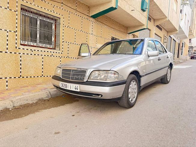 Mercedes-Benz C220 Diesel Manuelle 1998 à Tétouan