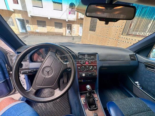 Mercedes-Benz C220 Diesel Manuelle 1998 à Tétouan