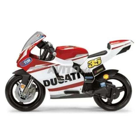 Moto Electrique Ducati - PEG PEREGO 4,5 / 5 6 avis