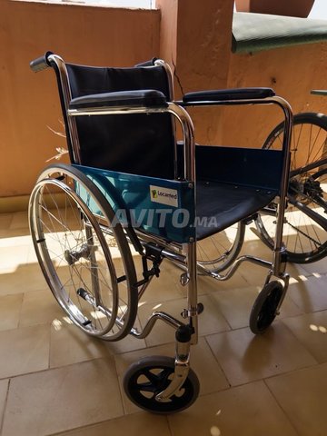 FAUTEUIL ROULANT PLIABLE NEUF