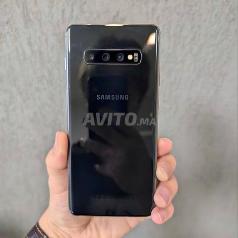SAMSUNG S10 PLUS