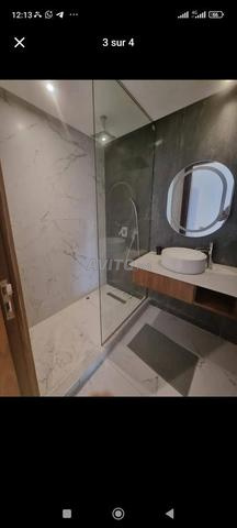 شقة ممتازة في الطبق الاول للكراء اليومي قريبة لبحر