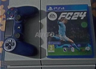 PS4 FAT et Manette originale et FC 24
