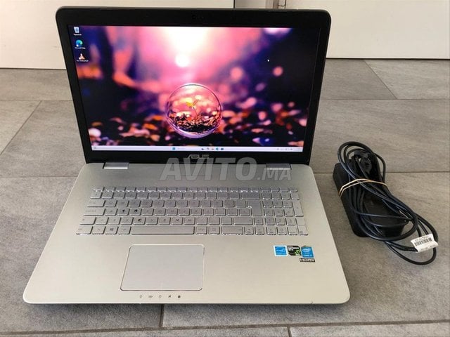 Asus i7 Ram 16 Double Graphique Disc 256 SSD 