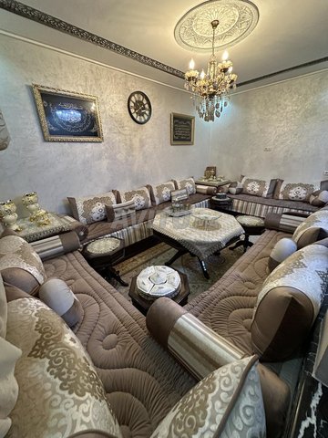 Salon marocain en excellent état