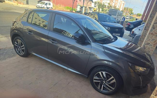 Peugeot 208 Diesel Manuelle 2023 à Temara