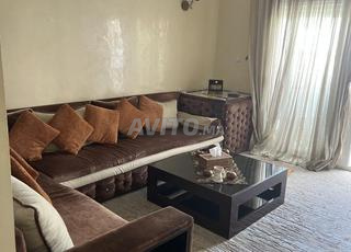 صالون مع طابلة وريدو