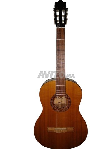 Guitare classique de Luthier Walden USA 