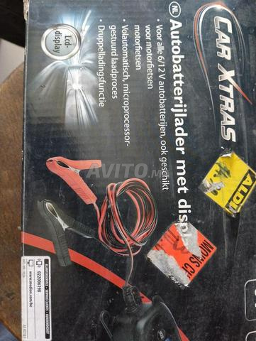chargeur batterie Auto-moto