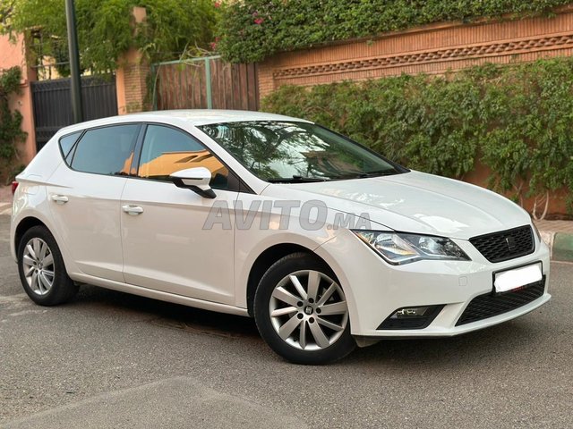 SEAT LEON 04-2017 manuelle à Marrakech 