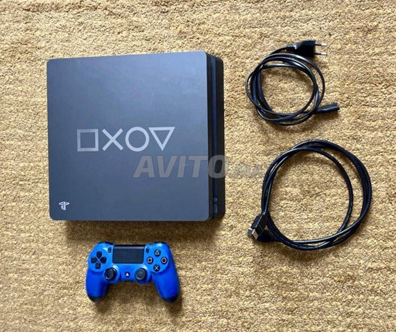 PS4 SLIM 1TO EDITION LIMITÉE DAYS OF PLAY