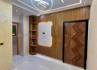 شقة للبيع ب 3 غرف بوزنيقة مع توفر الدعم